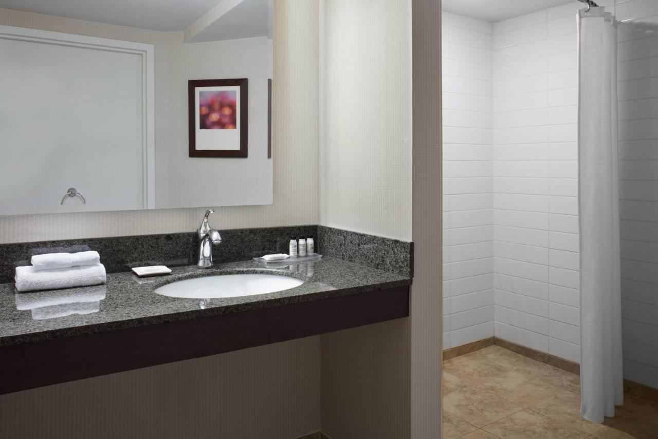 Delta Hotels By Marriott Beausejour Moncton Luaran gambar